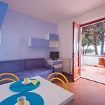 Le Grazie Est Apart-hotel