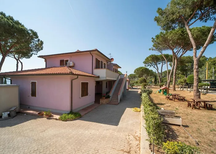 Apart Otel Le Grazie Est 4*