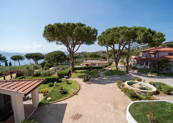 Apart Otel Le Grazie Est 4*