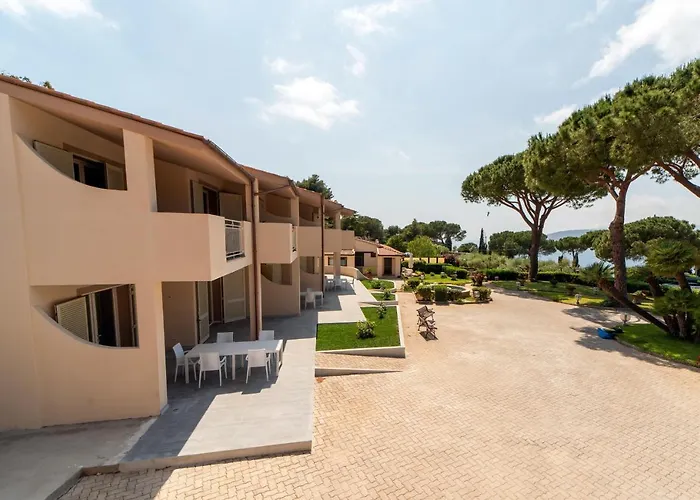 Apart Otel Le Grazie Est 4*