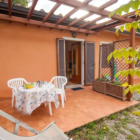 Le Grazie Est Aparthotel
