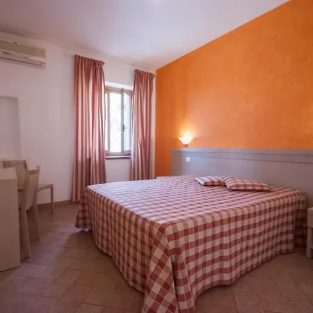 Le Grazie Est Aparthotel Capoliveri (Isola d'Elba)