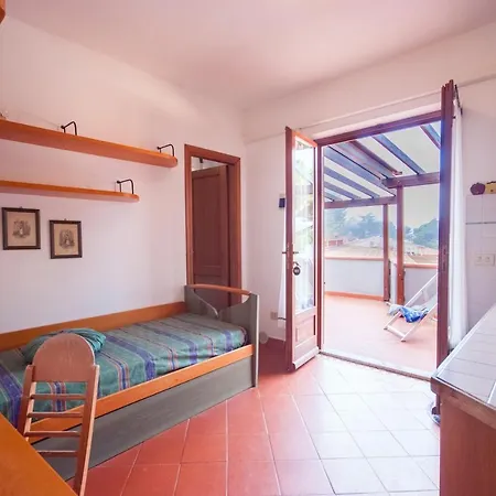 Le Grazie Est Aparthotel