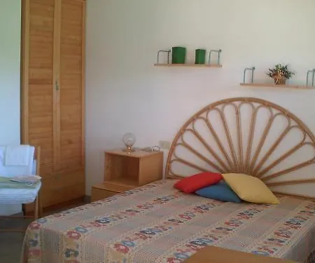 Le Grazie Est Ξενοδοχείο με διαμερίσματα 3*