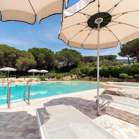 Le Grazie Est Aparthotel