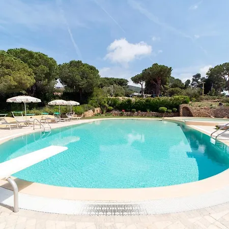 Le Grazie Est Aparthotel