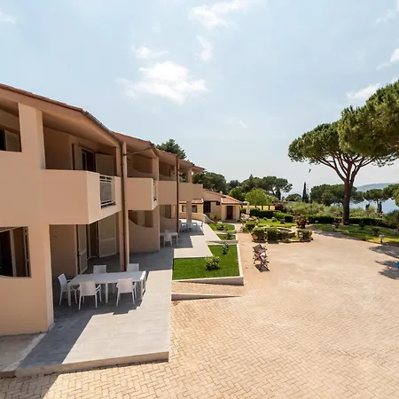 Aparthotel Le Grazie Est 3*