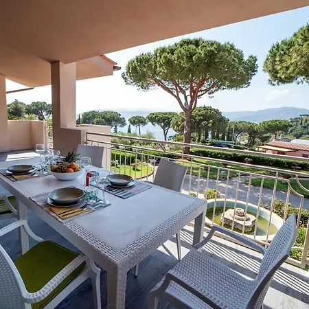 Le Grazie Est Aparthotel 3*