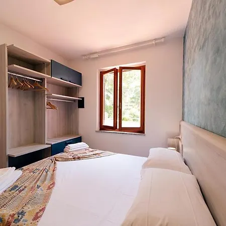Le Grazie Est Hotel apartamentowy