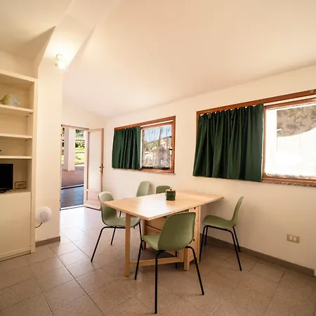 Le Grazie Est Hotel apartamentowy 3*