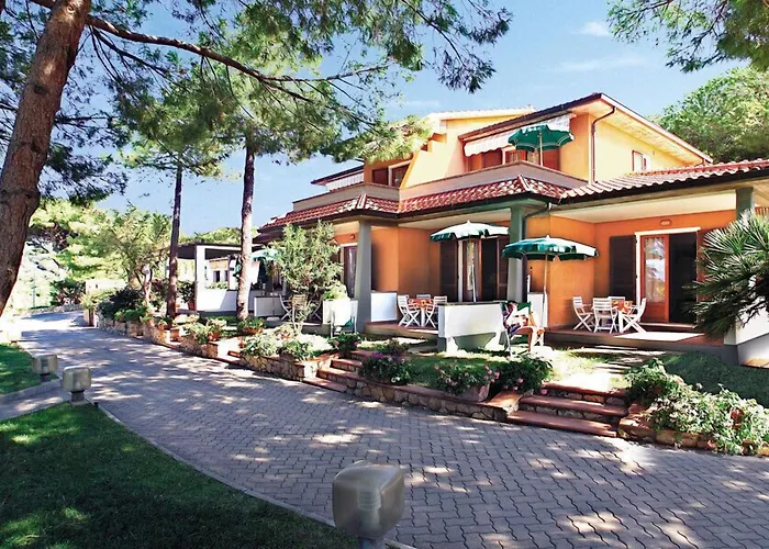 Aparthotel Le Grazie Est 4*