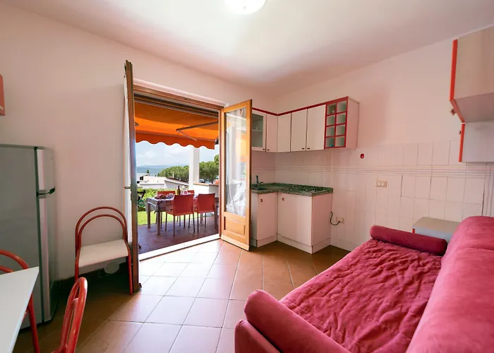 Le Grazie Est Aparthotel